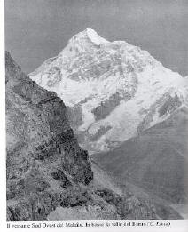 Foto in bianco e nero di Makalu